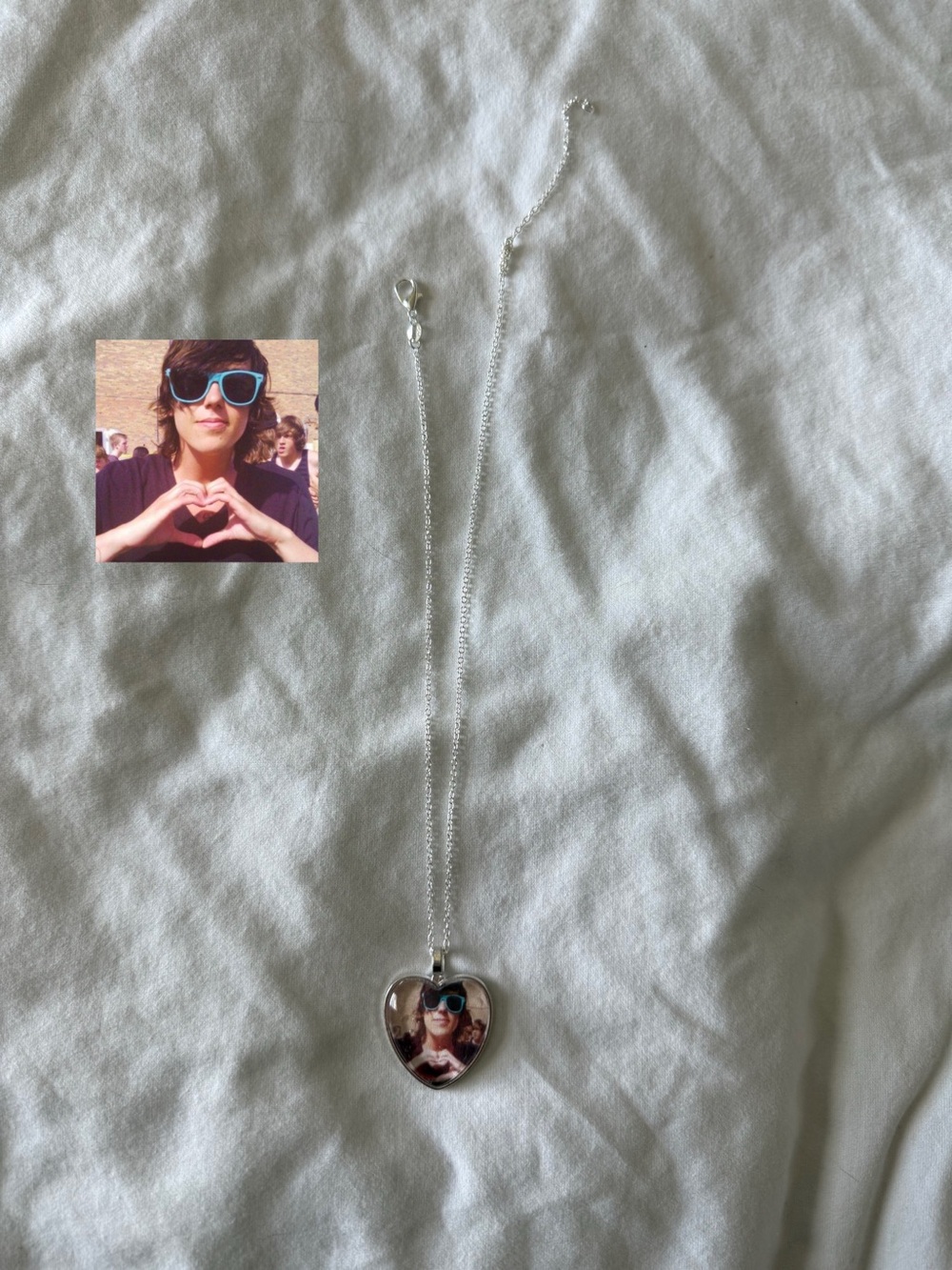 sleeping with sirens kellin quinn necklace